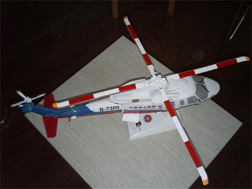 玉龙直升机模型